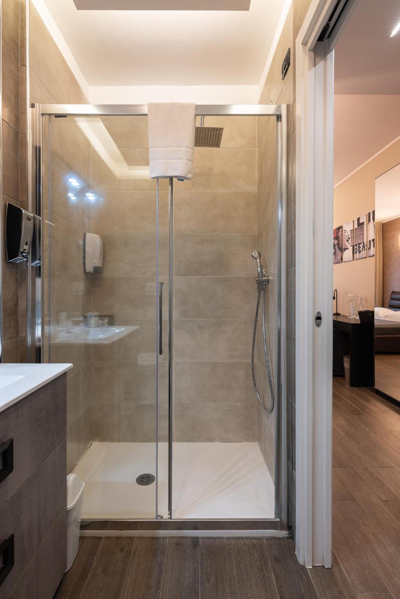 Double L Luxury Suite มิลาน ภายนอก รูปภาพ