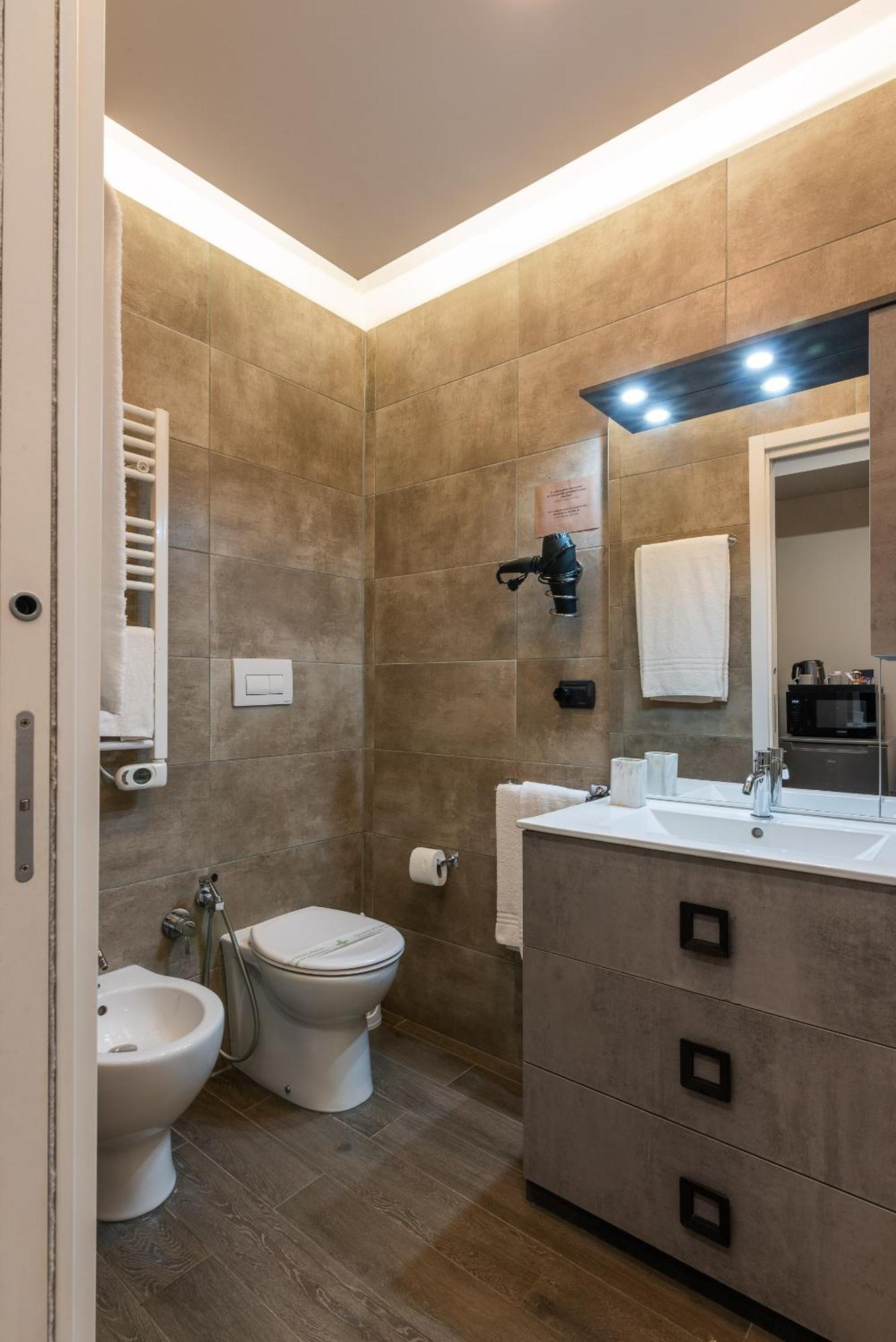 Double L Luxury Suite มิลาน ภายนอก รูปภาพ